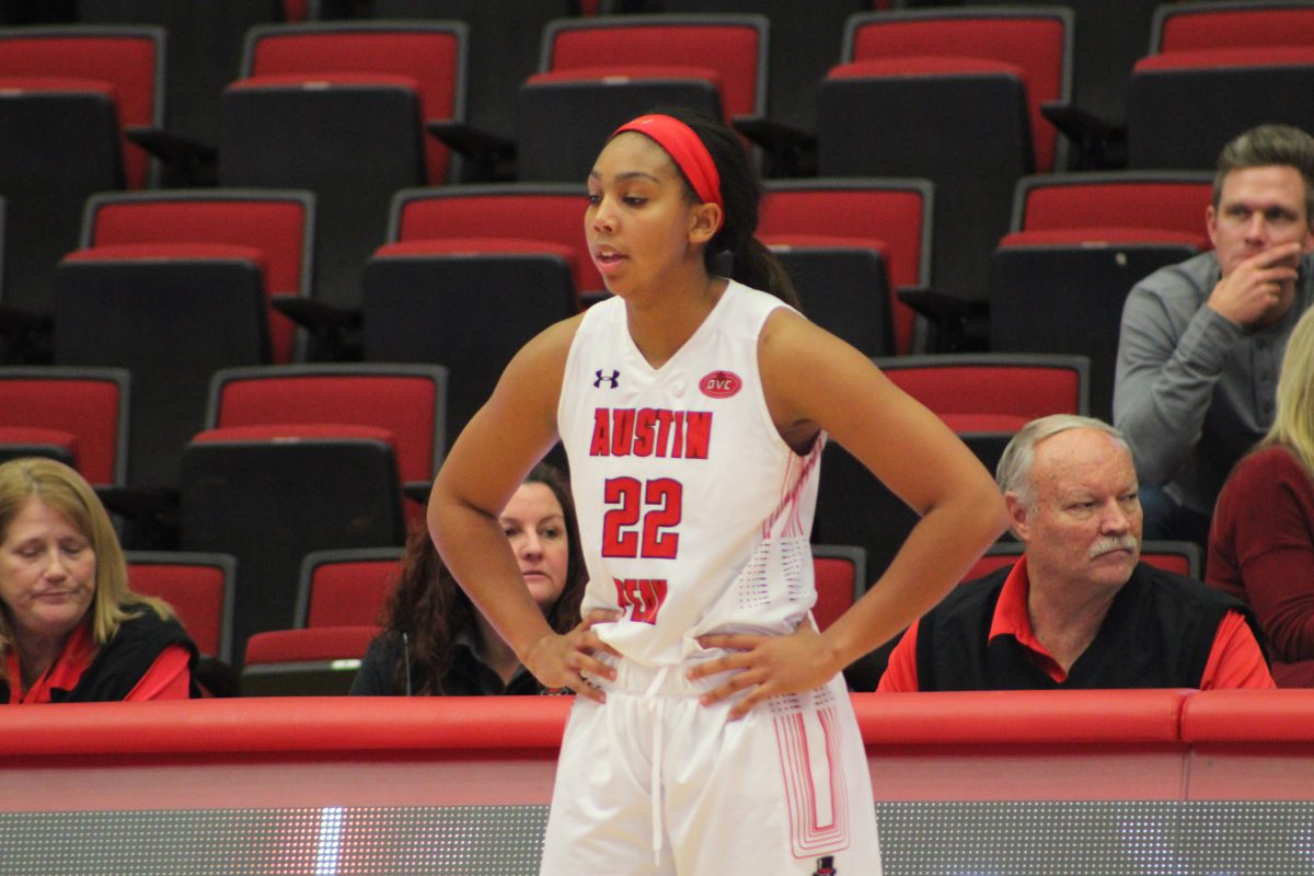 Keisha Gregory stares at the court wondering how she can move the ball around against Northern Kentucky on Monday, Nov. 26. BRIANNA ELLIOT | THE ALL STATE