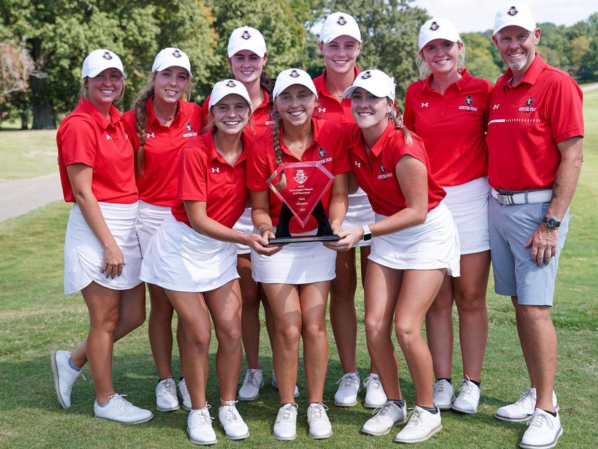 The Austin Peay women’s golf team shot a tournament-record 863 and won the APSU Intercollegiate by 31 shots, Tuesday, at Clarksville Country Club.