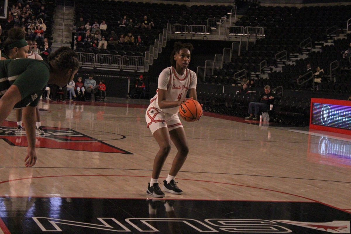 Austin Peay State University freshman guard, Anovia Sheals, scored a career-high 22 points in Wednesday's game, where the Govs lost 70-57 to West Georgia at the Coliseum Arena. 