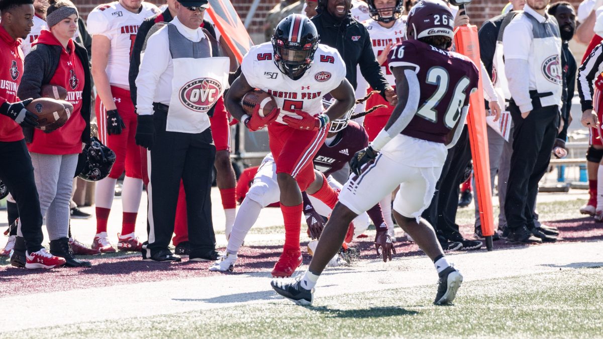 Govs outlast Colonels in OT, 28-21