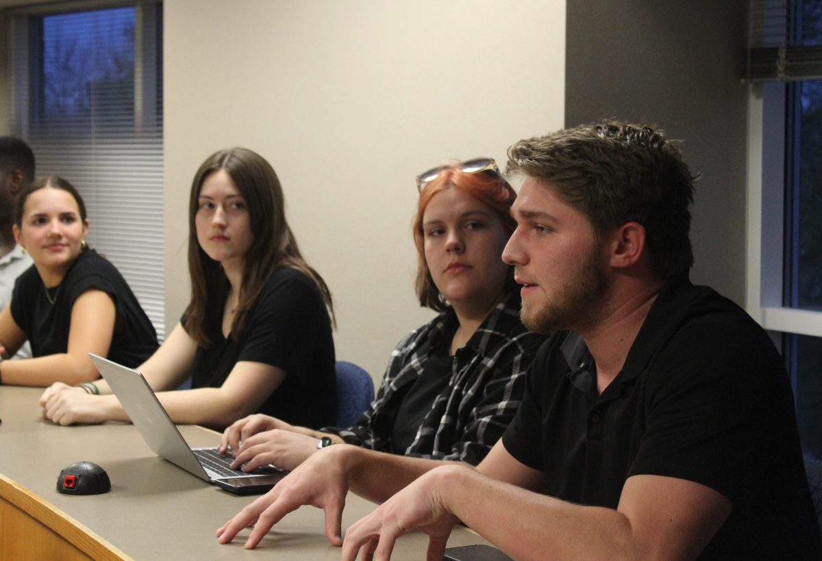 SGA Gives Input On VP Search, Passes Security Camera Legislation