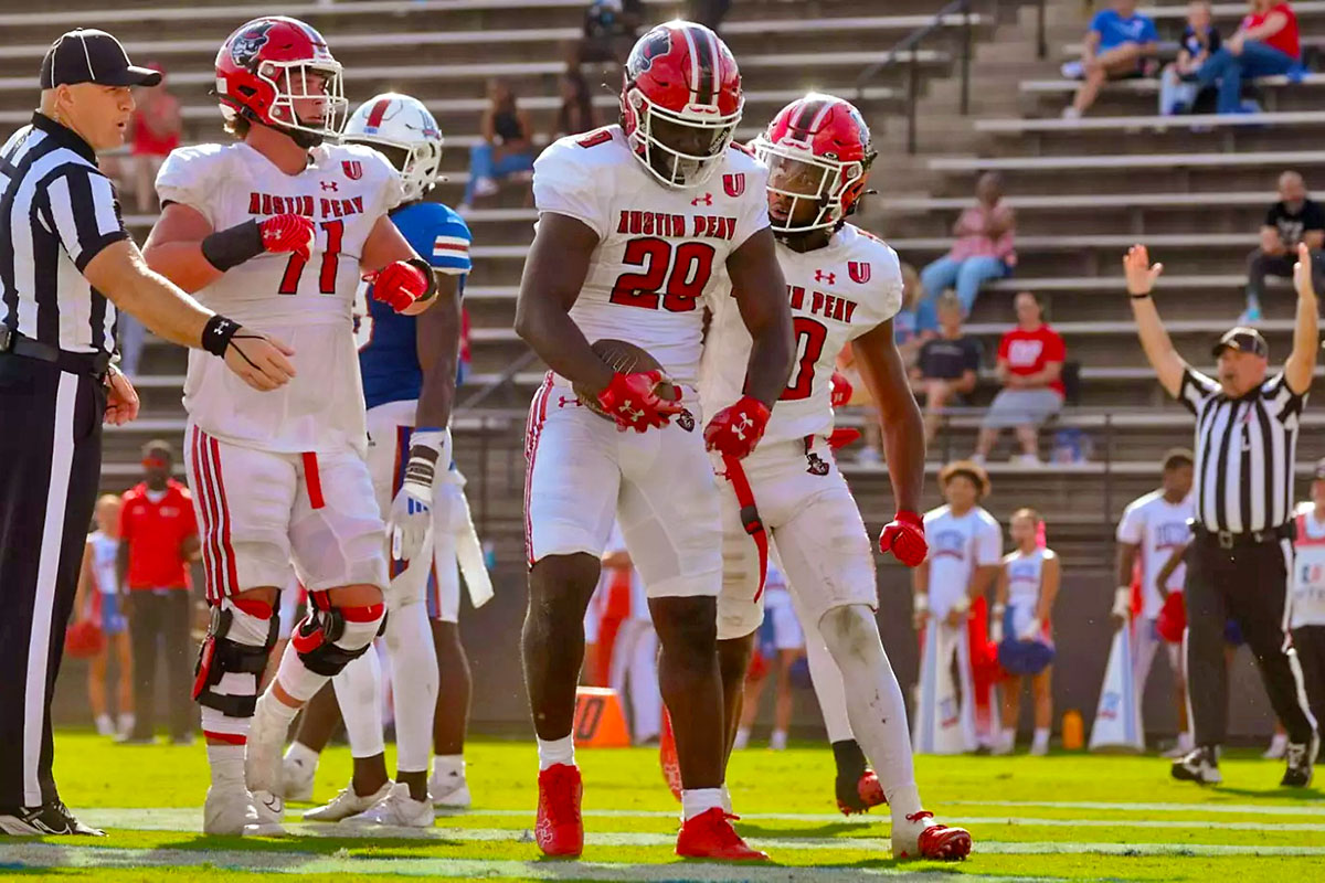 Austin Peay State University running back Courtland Simmons reacts after huge gain against the West Georgia Wolves Saturday afternoon.