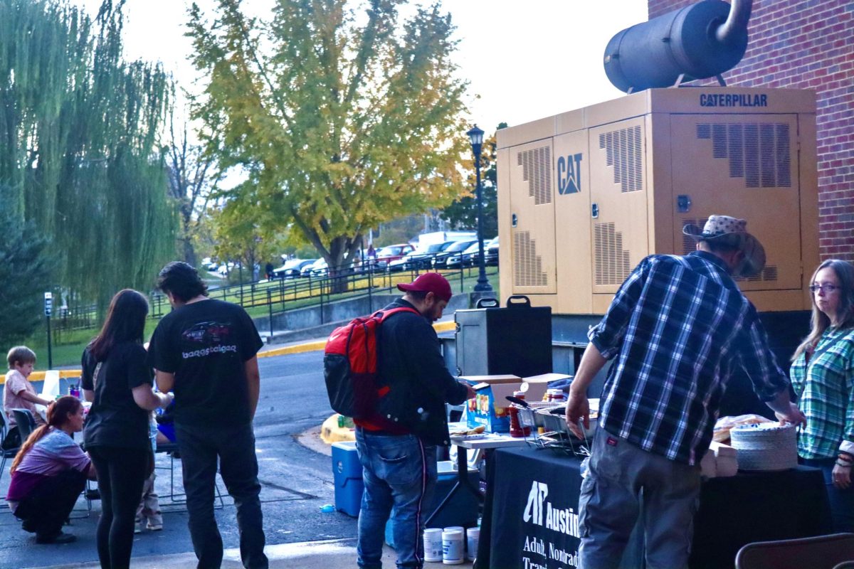 APSU ANTS Center hosted a cookout for students on campus to celebrate National Nontraditional Students Week and learn more about the center on Nov. 8.