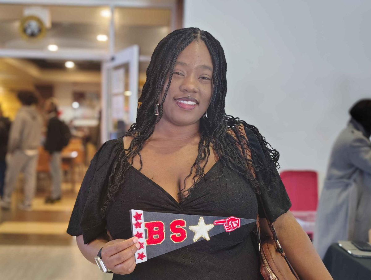 Betty Smith, a sophomore at Austin Peay State University, made a pennant with materials provided by Student Life and Engagement (SLE) on Wednesday, Jan. 22, from 11:00 a.m. to 1:00 p.m. in the Morgan University Center lobby.