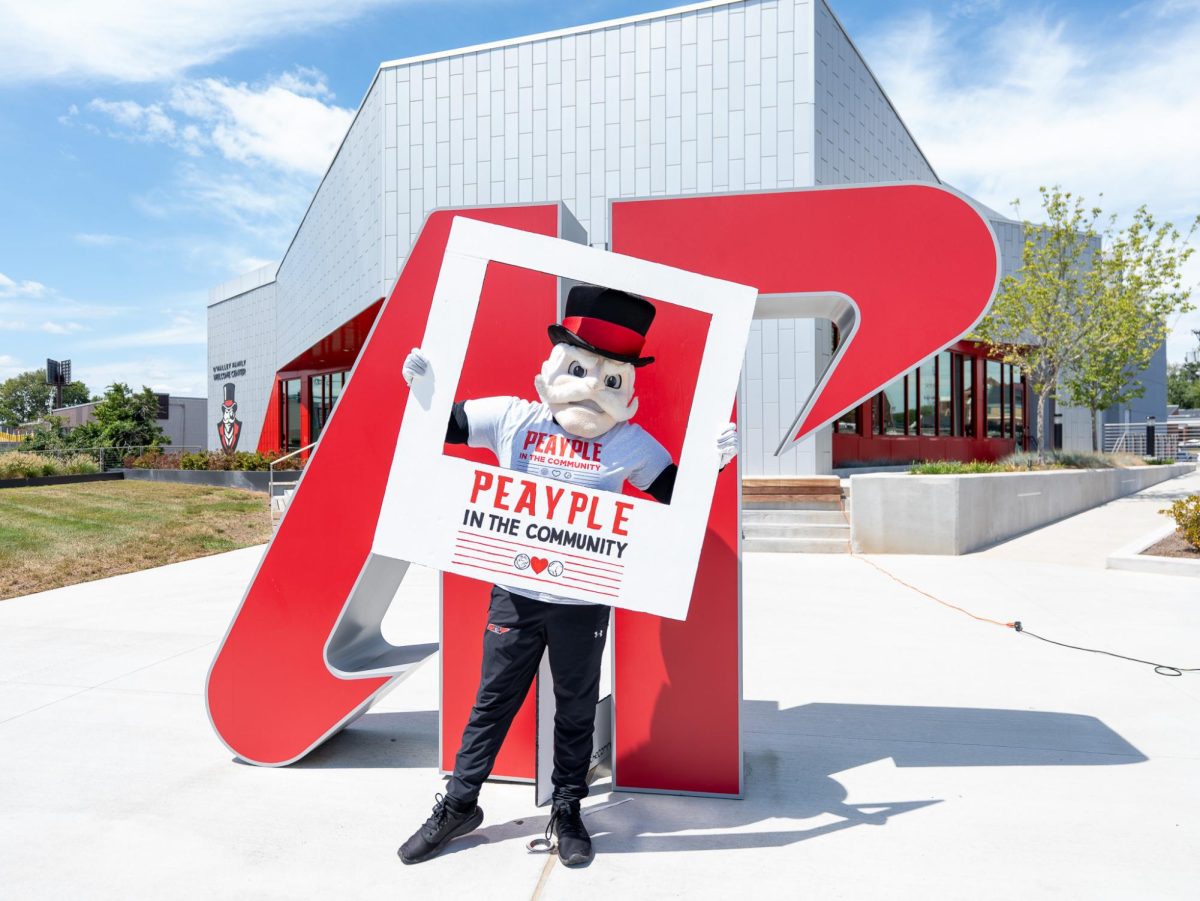 APSU students joined at the O'Malley Family Welcome Center for food trucks, a splash pad and pictures in front of the Austin Peay sign for APSU's Peayple In The Community Day on Aug. 25.